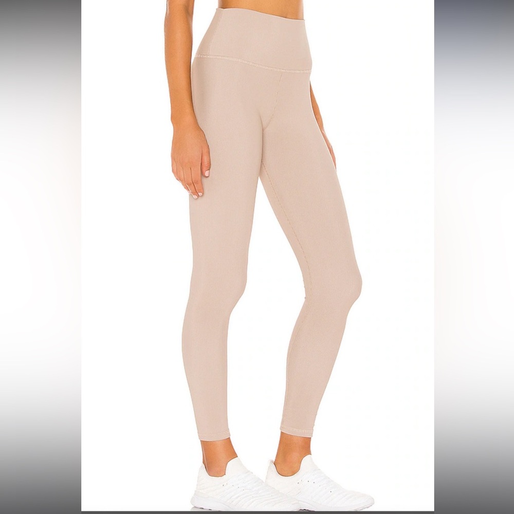 NWT BEACH RIOT TAUPE AYLA LEGGINGS SMALL - Picture 2 of 7